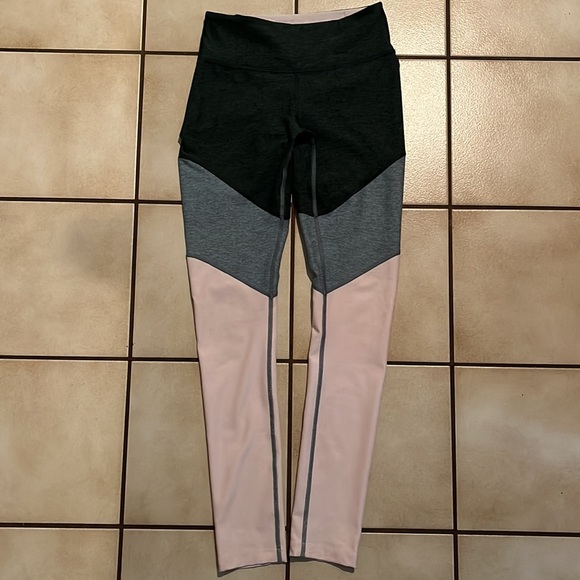 Outdoor Voices Springs 7/8 Legging Hunter Green Colorblock - Picture 3 of 5